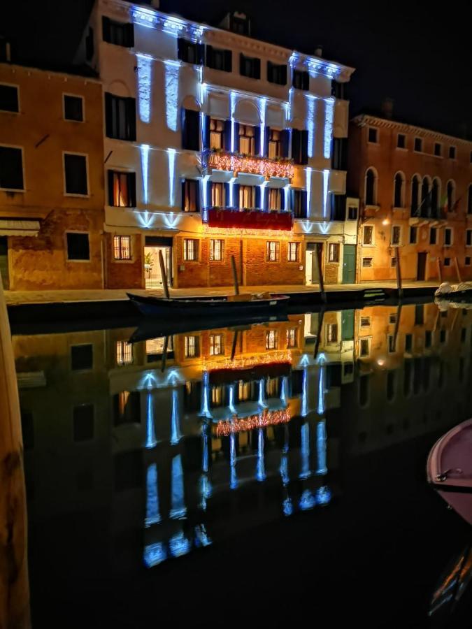 Ca' Bonfadini Historic Experience Hotel เวนิส ภายนอก รูปภาพ