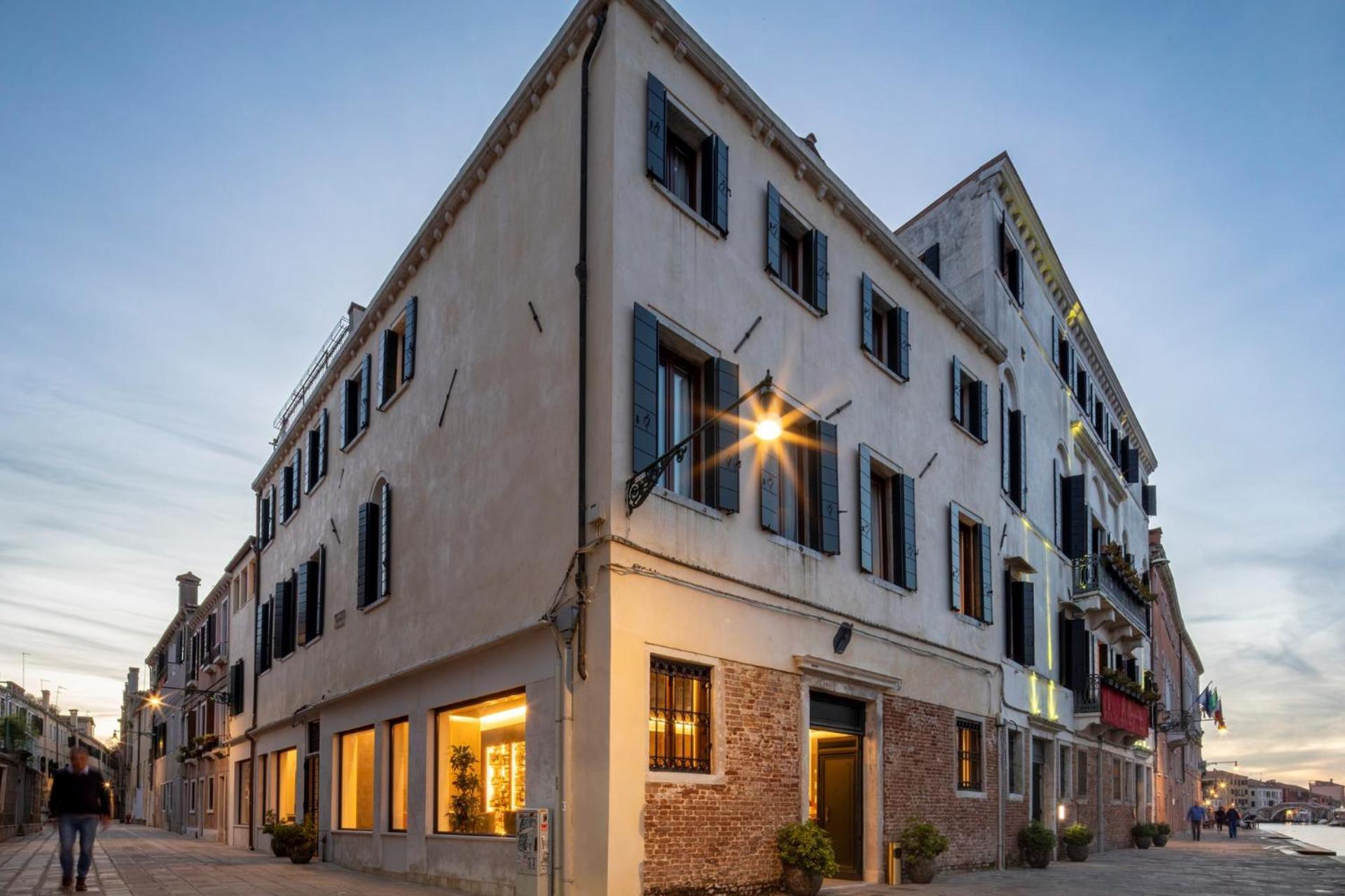 Ca' Bonfadini Historic Experience Hotel เวนิส ภายนอก รูปภาพ
