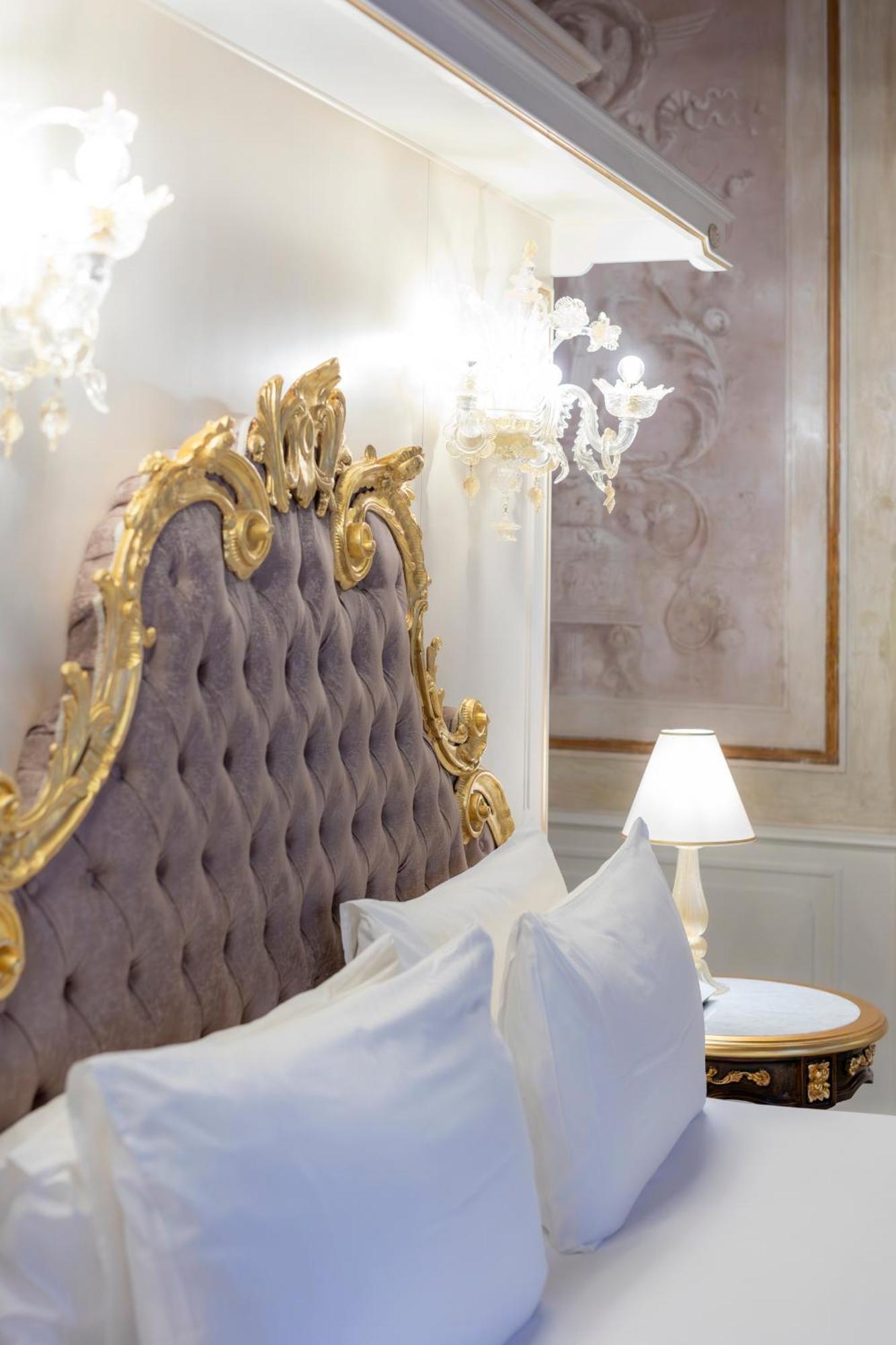 Ca' Bonfadini Historic Experience Hotel เวนิส ภายนอก รูปภาพ
