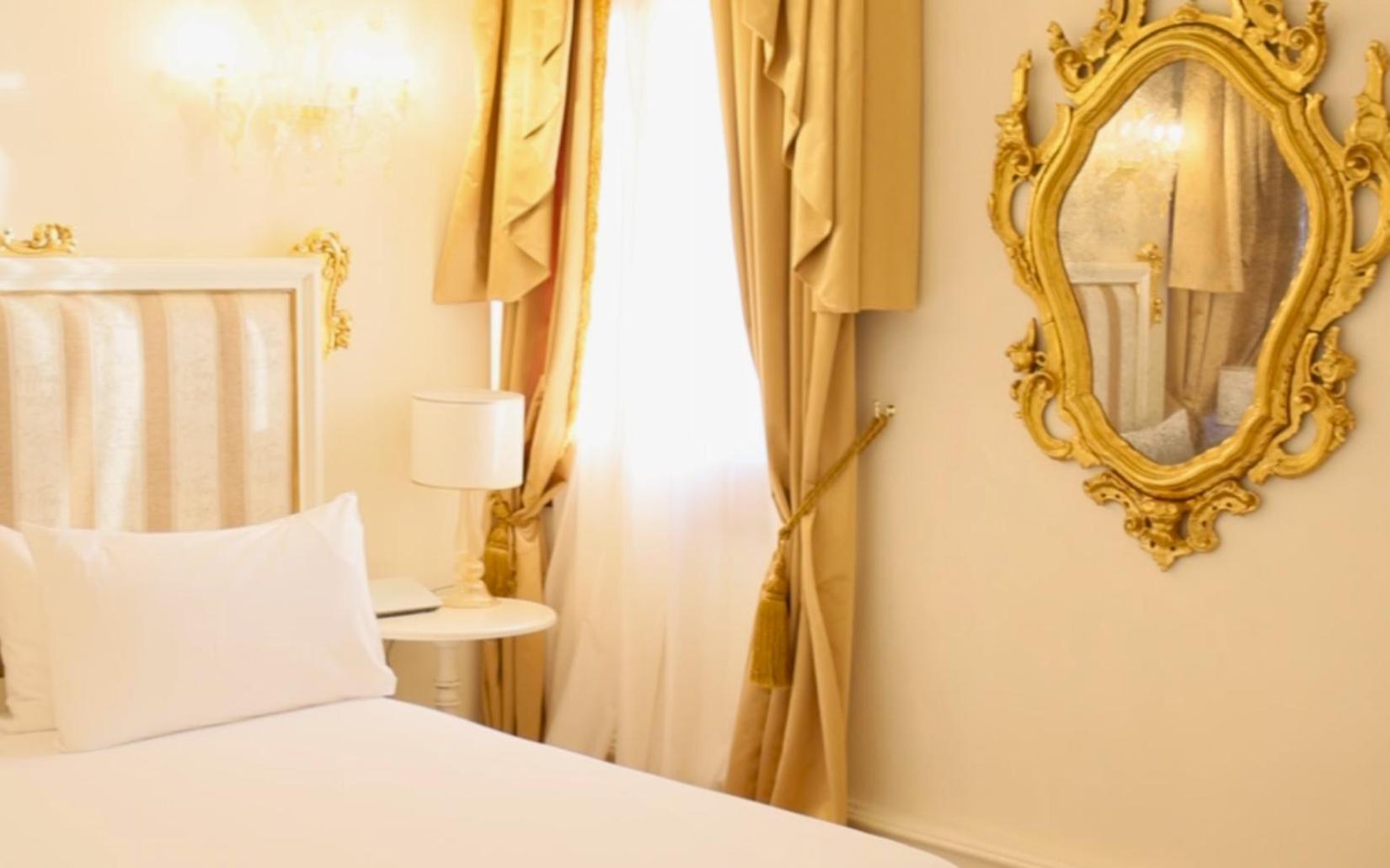 Ca' Bonfadini Historic Experience Hotel เวนิส ภายนอก รูปภาพ