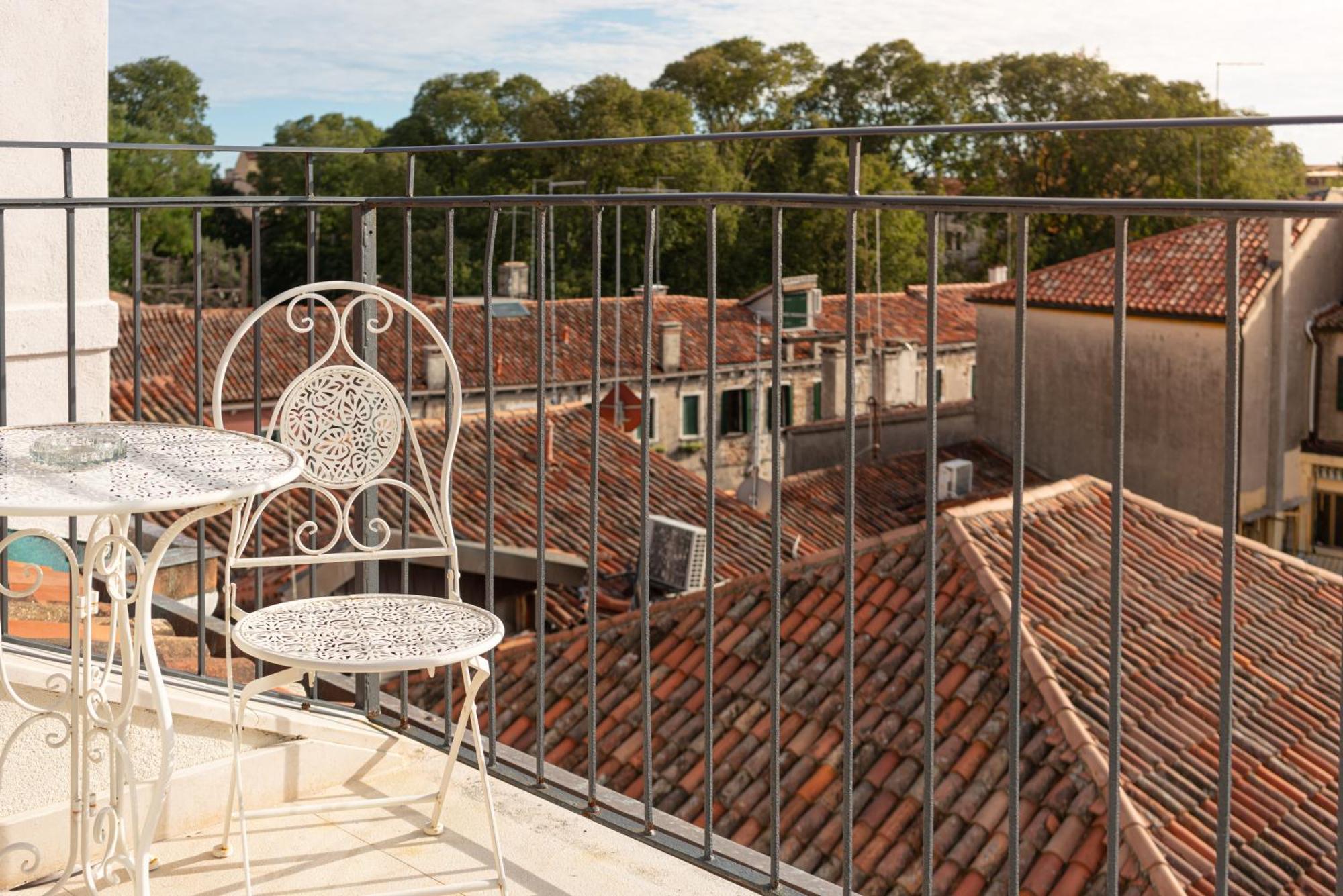 Ca' Bonfadini Historic Experience Hotel เวนิส ภายนอก รูปภาพ